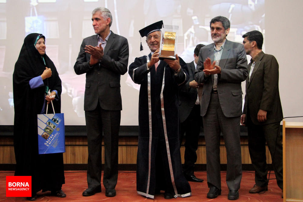 تقدیر دانشگاه شیراز از پروفسور سمیعی