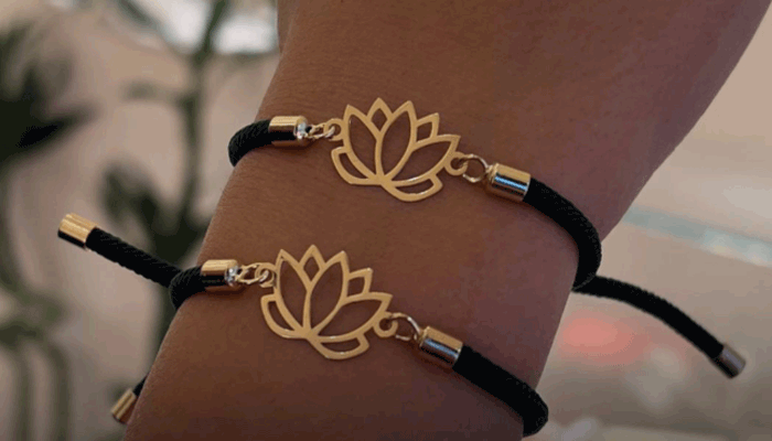 دستبند طلا با نماد لوتوس