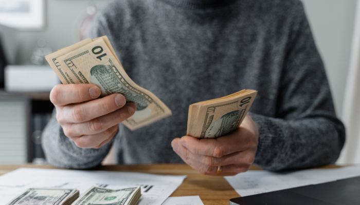 درآمد دلاری رایگان