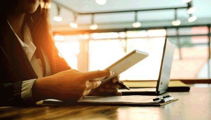 درآمد دلاری از دیجیتال مارکتینگ